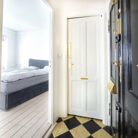 Apartment Modern Living In Historical Building At Nyhavn